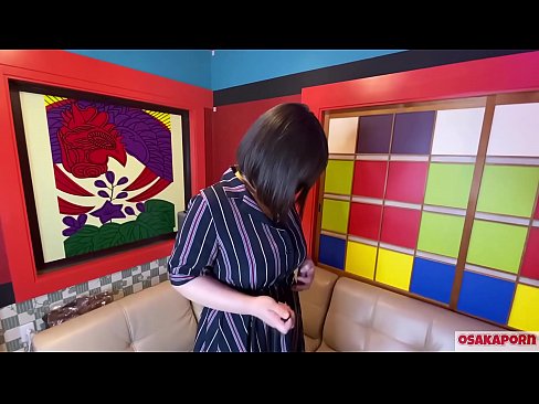 ❤️ جاپاني پياري وڏي سيني سان گڏ جنسي رانديڪن سان مشت زني ڪري ٿي ۽ هڪ orgasm آهي. هوءَ هڪ انٽرويو ۾ پنهنجي ڀوائتي تجربي بابت ڳالهائي ٿي. وڏيون چوڙيون ۽ وارن واري بلت زور سان روئي رهي آهي. اوساڪاپورن ❤❌ ☑